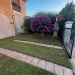 Sa Domu E Su Sole *