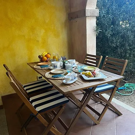 Sa Domu E Su Sole Semesterbostad *